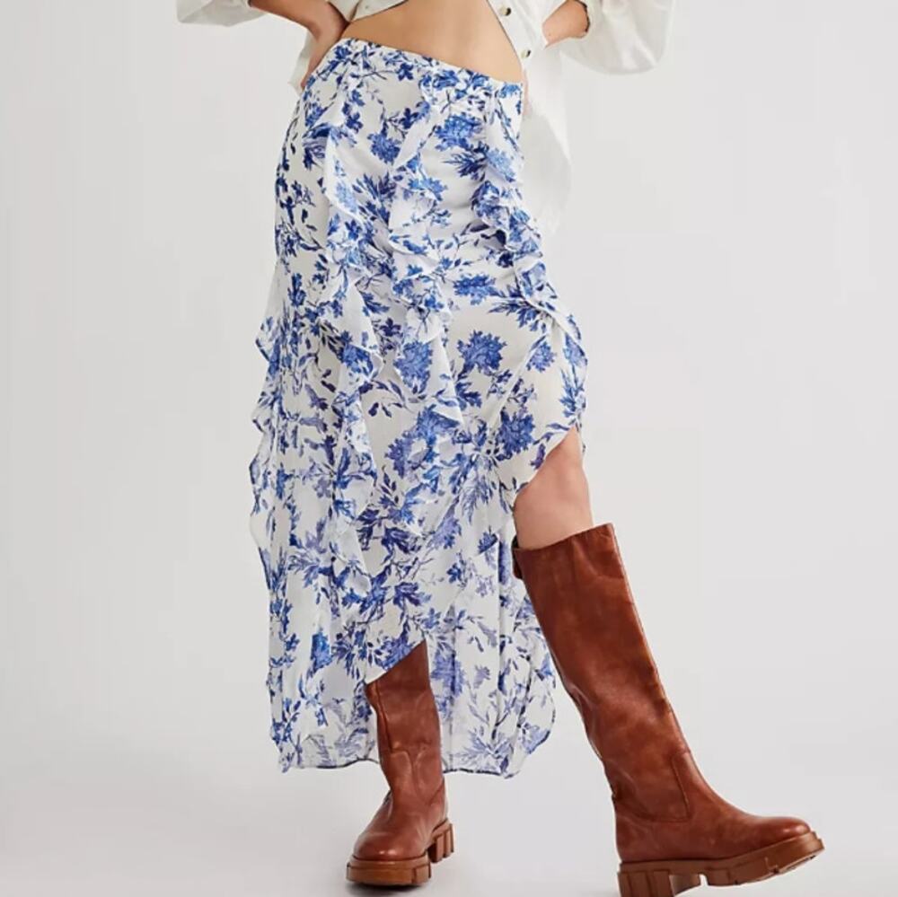 FREE PEOPLE Flounce Around Maxi Skirt Blue White Floral Sz 4 NWT $128 {O25}